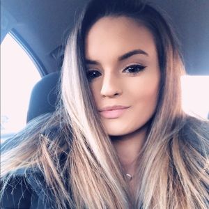 Meet your Posher, Domonique